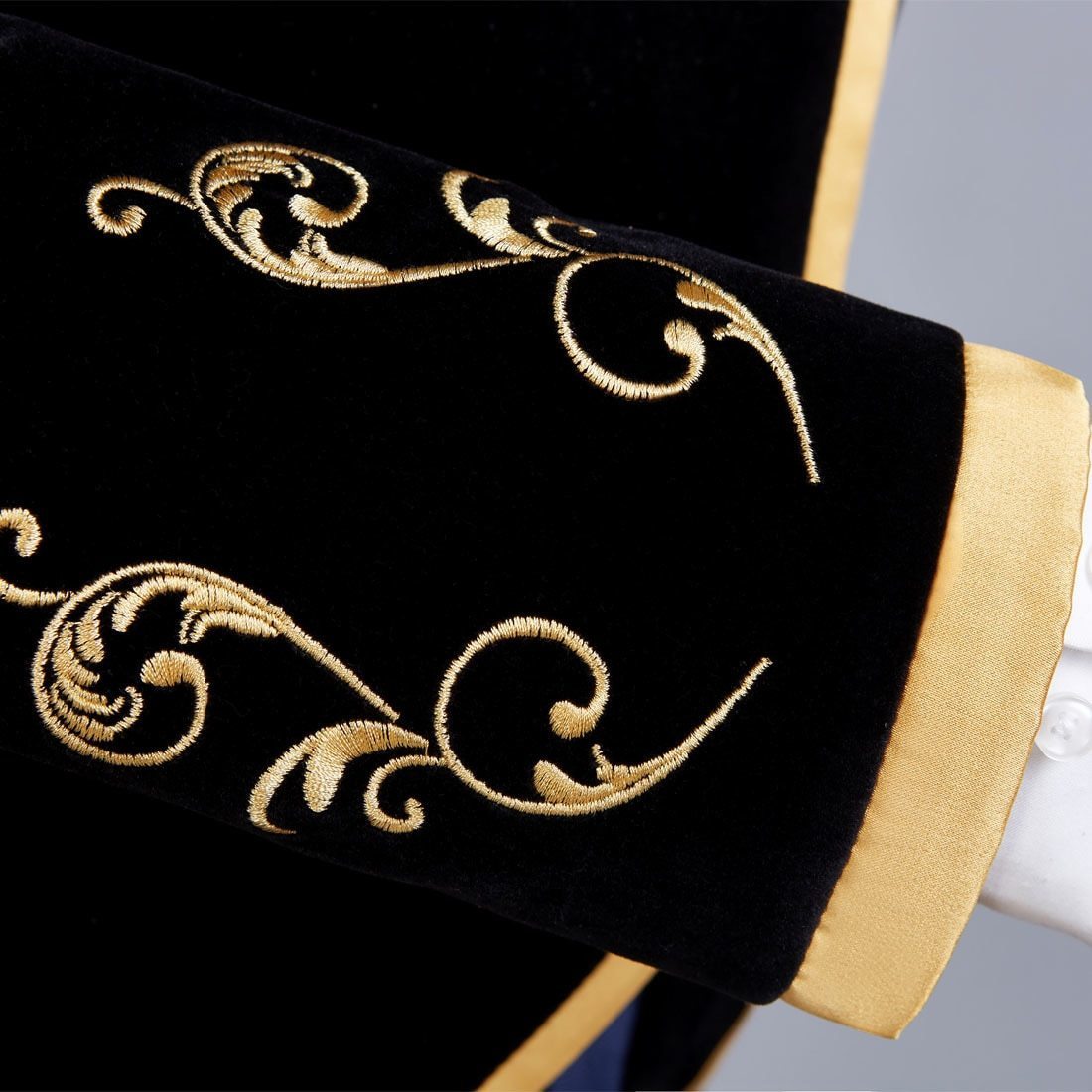 Pollogie™ Royal Embroidery Jacket